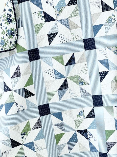 Charm Pack Quilt Pattern PAPER Copy of Illuminate Quilt Pattern for Charm Packs or Layer Cakes Queen Bed Quilt Size, 2 Charm Pack Quilts, Queen Quilt Pattern Free, Neutral Color Quilts, Queen Size Quilt Pattern, Quilt Borders Patterns, Blue And White Quilts, Cute Quilt Patterns, Sea Stars Quilt Pattern