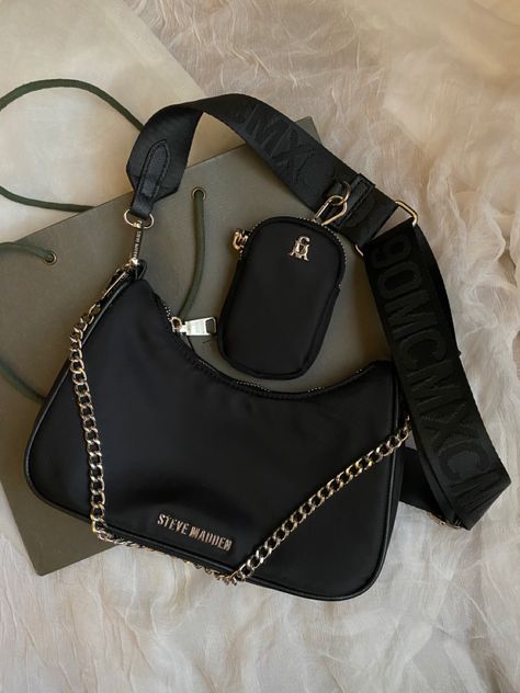 Steven Madden Bag, Cute Crossbody Bags Aesthetic, Steve Madden Bags Handbags, High Heels For Girls, Girly Purse, Steve Madden Crossbody Bag, Brand Purses, Crossbody Bag Outfit, Girls High Heels