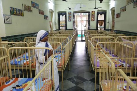 Mother Teresa’s Missionaries of Charity seek swift fix after Indian government blocks foreign donations | Catholic News Agency Financial Year End, Missionaries Of Charity, Birth Rate, Indian Village, Saint Francis, States Of India, Indian Government, India People, Religious Freedom