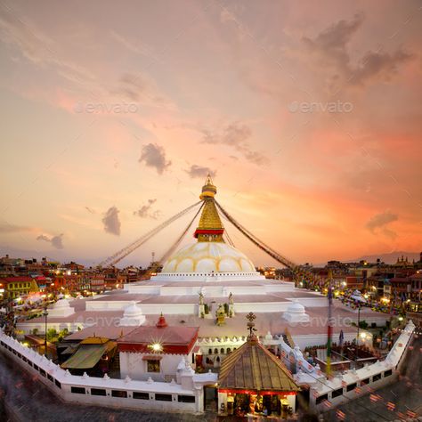 Newari Culture, Hetauda Nepal, Swayambunath Stupa, Boudhanath Stupa, Nepal People, Muktinath Temple Nepal, Religious Photography, Travel Nepal, Nepal Pokhara