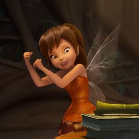 Tinkerbell Characters, Fairies Movie, Cinderella Aesthetic, Dreamworks Characters, Tinkerbell And Friends, Friends Scenes, Tinkerbell Fairies, Disney Icons, Pixie Hollow