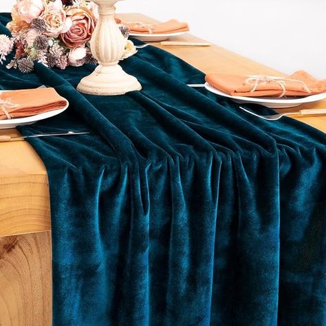 The edges are carefully stitched. This velvet table runner is suitable for any home dining table or banquet tables, giving you a sense of noble, elegant and luxurious touch. Velvet Table Runner, Peacock Velvet, Velvet Table, Christmas Dining Table Decor, Home Dining Table, Blue Placemats, Wedding Runner, Thanksgiving Wedding, Christmas Dining Table