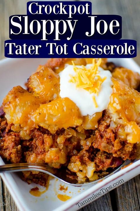 Super easy to make Crock Pot Tater Tot Sloppy Joes Casserole Recipe. Made with ground beef the entire family will love this slow cooker recipe. The crockpot does all the work and you have a great family dinner. This is great comfort food for a crowd. Sloppy Joe Tater Tot Casserole, Crockpot Chicken Casserole, Crock Pot Sloppy Joes, Ground Beef Crockpot Recipes, Slow Cooker Sloppy Joes, Tater Tot Casserole Recipe, Beef Crockpot, Sloppy Joe Casserole, Tater Tot Recipes