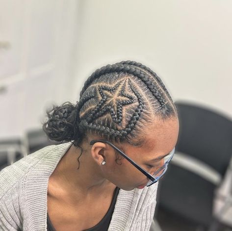 Star Stitch Braids, Star Feed In Braids, Star Scalp Braids, Star Cornrows, Star Design Braids, Stitch Braids With Star Design, Star Braids Black Hair, Stitch Braids With Star, Star Braid Design