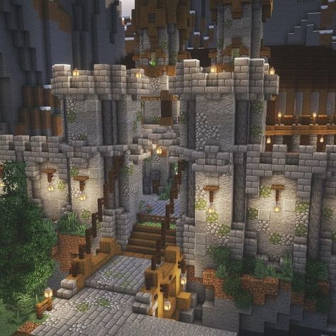 Minecraft Castle Village Ideas, Castle On Mountain Minecraft, Cobblestone Castle Minecraft, Minecraft Castle Pillar, Castle Template Minecraft, Castle On Hill Minecraft, Castle Aesthetic Minecraft, Medieval Kingdom Minecraft, Copper Castle Minecraft