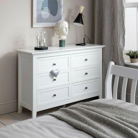 Classic Chest Of Drawers, Chest Of Drawers Bedroom, White Chest Of Drawers, Bedroom Chest Of Drawers, 6 Drawer Chest, Understated Style, Side Board, Interior Room, Classic Aesthetic