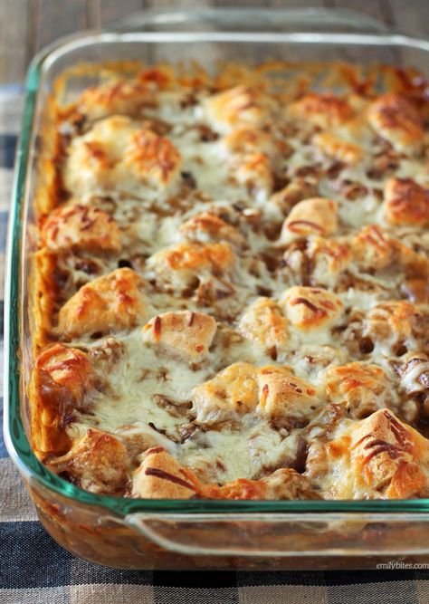 Bubble Up Swedish Meatball Casserole - Emily Bites Swedish Meatball Casserole, Bubble Up Enchiladas, Weight Watchers Casserole, Emily Bites, Smart Points Recipes, Meatball Casserole, Weight Watcher Dinners, Points Recipes, Bubble Up