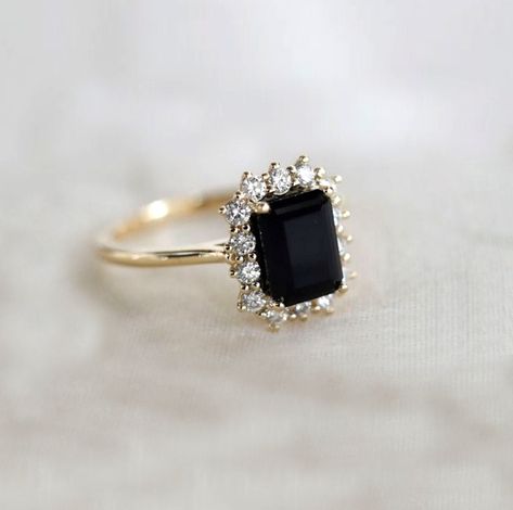 Vintage Anniversary Rings, Onyx Engagement Ring, Moissanite Engagement Ring Oval, Emerald Cut Moissanite, Ring Halo, Black Diamond Ring, Diamond Anniversary Rings, Dream Ring, Bridal Ring