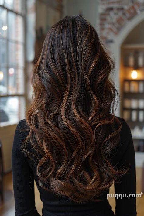 Brunette Hair Color Ideas - Explore Stunning Shades - Puqqu Mahogany Balayage, Brown Hair Color With Blonde Highlights, Light Brown Hair Shades, Dark Hair Color Ideas, Dark Hair Color, Dark Chocolate Brown Hair, Brown Hair Inspiration, Rambut Brunette, Black Hair Balayage