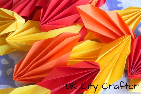 Pentecost Sunday Crafts, Pentecost Sunday School, Pentecost Craft, Easter Banners, Pentecost Sunday, Diy Christmas Videos, Church Altar Decorations, Worship Art, Easter Banner