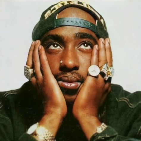 Tupac Images, 2pac Makaveli, Tupac Photos, 90s Rappers Aesthetic, Tupac Makaveli, Tupac Art, Tupac Wallpaper, 90s Rappers, Tupac Pictures