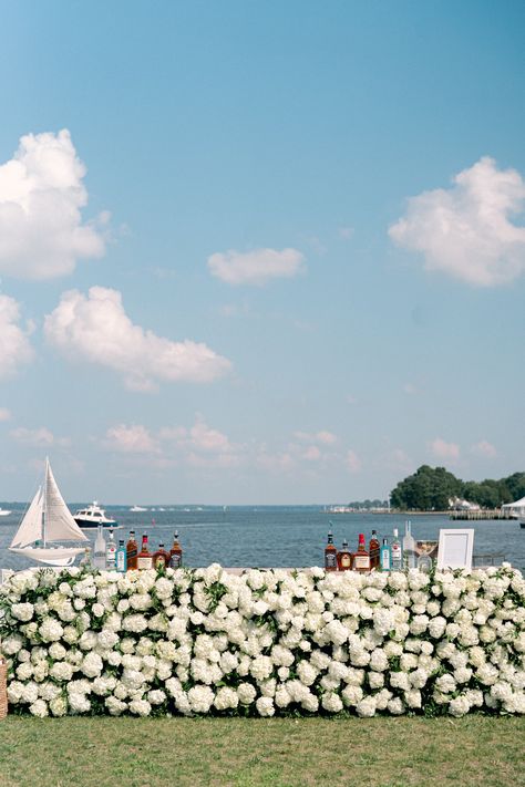 White Roses And Hydrangeas, Blooming Branches, Roses And Hydrangeas, Nh Wedding, Hamptons Summer, Hydrangeas Wedding, Jekyll Island, East Coast Wedding, Coastal Granddaughter