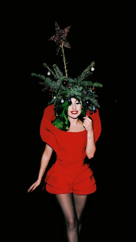 Lady Gaga Christmas, Lady Gaga Artpop, Mother Monster, Christmas Shoot, Christmas Photoshoot, Holiday Hairstyles, Christmas Hair, Stilts, Christmas Costumes