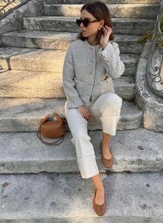 Tweed Jacket Outfit, Jacket Outfit Ideas, Ballet Flats Outfit, Outfit Ideas 2024, London Kensington, Flats Outfit, Big Pocket, Jacket Outfit, Looks Chic