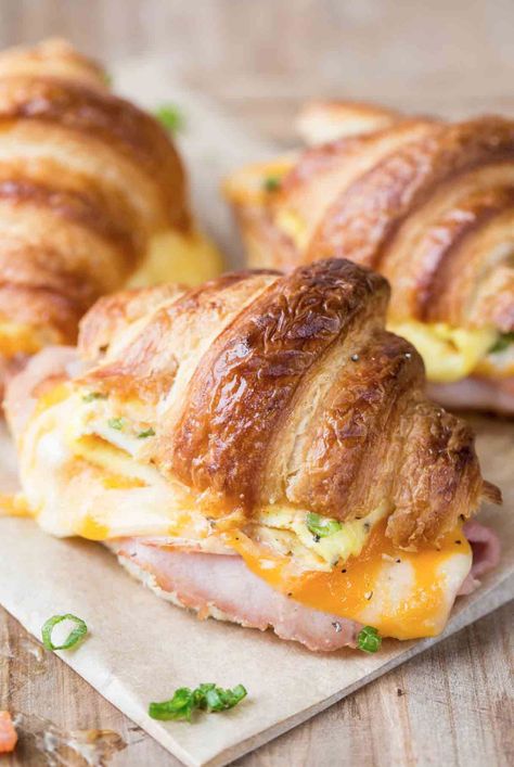 Freezable Breakfast Sandwiches, Stuffed Croissants, Freezable Breakfast, Croissant Breakfast Sandwich, Ham And Cheese Croissant, Homemade Croissants, Croissant Sandwich, Cheese Croissant, Breakfast Sandwich Recipes