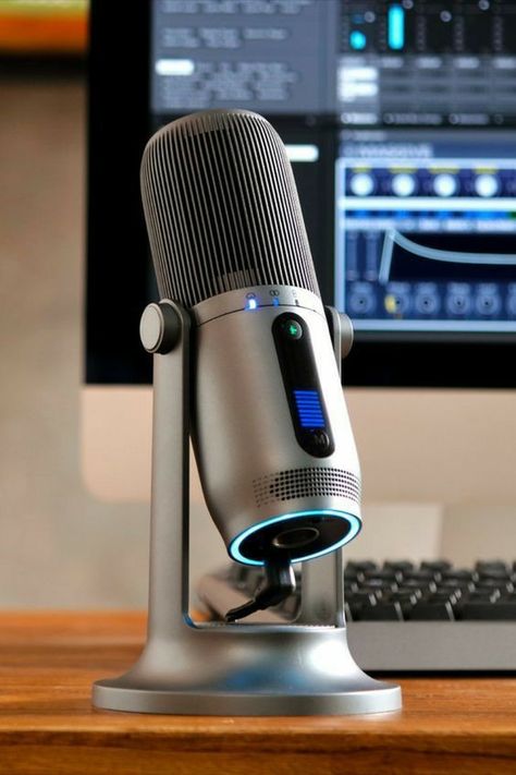 Podcast Ideas, Gaming Microphone, Computer Desk Setup, Usb Microphone, Studio Interior Design, Flower Vase Arrangements, Project X, Vase Arrangements, Studio Interior