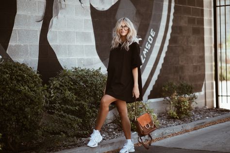 Chunky Sneaks Cara Van Brocklin, Prego Outfits, Cara Loren, Pregnancy Style, I Love Me, Pregnancy Outfits, And Just Like That, Maternity Wear, Maternity Fashion