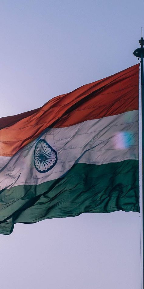 Indipendance Day India Wallpaper, Indian Flag Aesthetic, Independence Day Aesthetic, Republic Day Wallpapers, Ashok Chakra, Indian Flag Photos, Che Guevara Art, Independence Day Wallpaper, Happy Independence Day Images