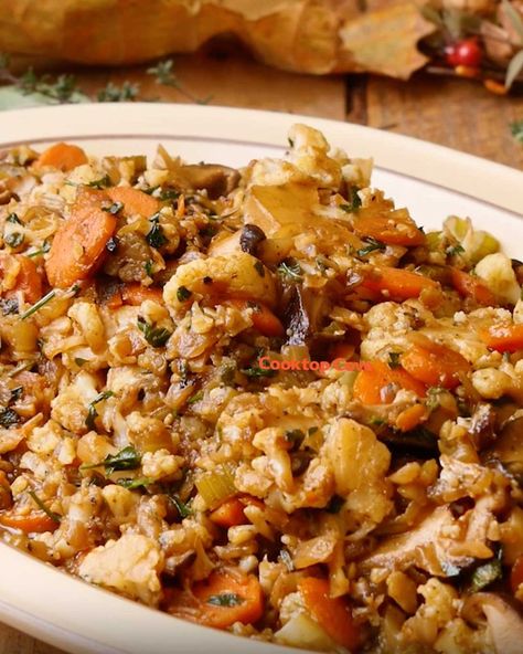 Love stuffing, but don't always love how it leaves you feeling after? This low-carb cauliflower stuffing is perfect for any vegetarian, or anyone living a low-carb lifestyle! Keto Stuffing Thanksgiving Low Carb, Cauliflower Stuffing, Low Carb Thanksgiving Recipes, Low Carb Stuffing, Keto Stuffing, Cooktop Cove, Vegetarian Stuffing, Stuffing Ingredients, Low Carb Low Fat Recipes