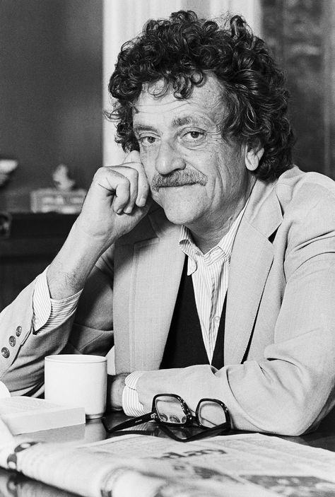 Kurt Vonnegut Quotes, Slaughterhouse Five, Stieg Larsson, Kurt Vonnegut, Writers And Poets, Philosophers, 인물 사진, Favorite Authors, White Photo