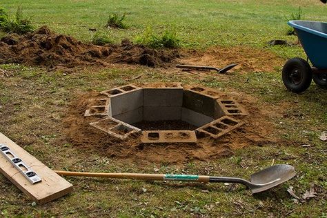 Ground Fire Pit, In Ground Fire Pit, Fire Pit Gallery, Cinder Block Fire Pit, Fire Pit Materials, Cinder Block Garden, Fire Pit Designs, Yard Project, Diy Fire Pit