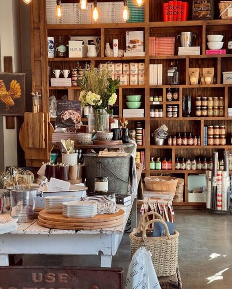 Baking Studio, Bistro Design, Nashville City, Tibet Art, Grocery Store Design, Retail Store Interior Design, Shop Displays, Shop Inspiration, Store Design Boutique