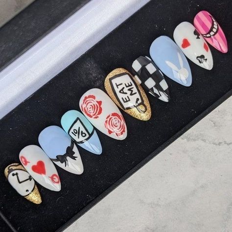 Alice In Wonderland Nails, Best Summer Nail Color, We're All Mad Here, Graduation Nails, Nail Color Trends, Nail Art Stickers Decals, Nail Sets, Disney Nails, Summer Nails Colors