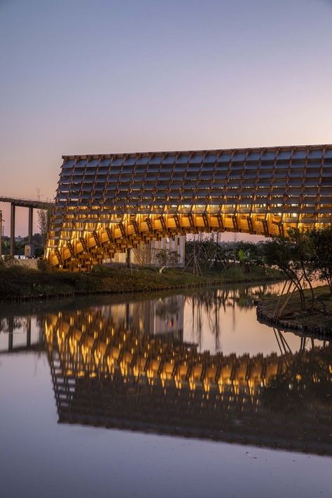 Timber Bridge, Nature Education, Bridge Construction, Resort Architecture, Architectural Engineering, Construction Firm, Wood Shingles, River Delta, Wooden Bridge