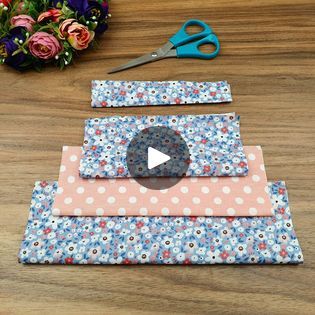 Fabric Bow Tutorial, Bow Tutorial, Fabric Bows, Handmade Fabric, Girl Clothes, Quilt Sewing, Sewing Ideas, Fabric Crafts, Christmas Ideas