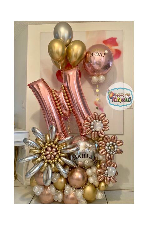 Letter Balloon Bouquet, Balloon Centerpieces Diy, Balloon Topiary, Balloon Bouquet Delivery, Balloon Pillars, Mothers Day Balloons, Floral Balloons, Balloon Stands, Balloon Display