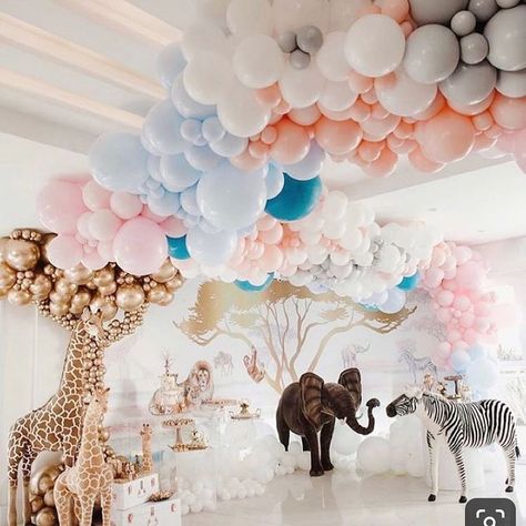 Wild Birthday Party, Jungle Birthday Party, Safari Birthday Party, Party Deco, Birthday Party Theme Decorations, Jungle Birthday, Jungle Baby Shower, Safari Birthday, Safari Party