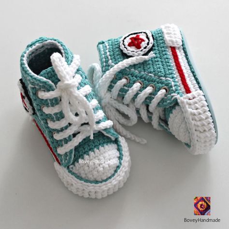 Crochet baby shoes pattern