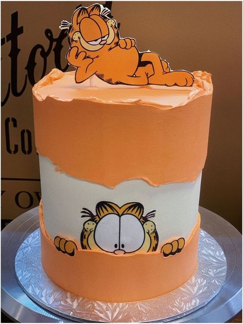 Garfield Cake Ideas, Garfield Cupcakes, Garfield Birthday Cake, Garfield Birthday Party, Garfield Party, Garfield Cake, Garfield Birthday, Peanut Cake, Boys First Birthday Cake