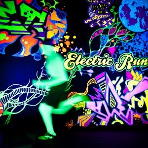 Electric Run 5K in Austin... team is registered! Hit me up to join us! <3 Nicole Puyallup Fair, Neon Run, Glow Run, Running Events, Mud Run, Running 5k, Fun Run, Glow Sticks, Color Run