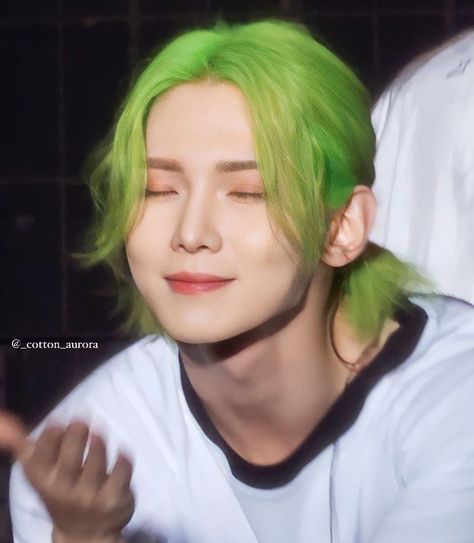 Yeosang Green Hair, Yeosang Green, Yeosang Icons, Yeosang Ateez, Kpop Hair, Kang Yeosang, Kang Yeo-sang, Beautiful Nature Wallpaper Hd, Scene Girls