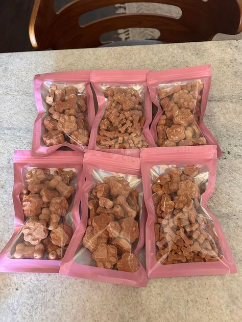 Freezes Dried Pet Treats | My first dog treats | Facebook Freeze Dry Business, Freeze Dried Dog Treats Recipes, Freeze Dried Food Recipes, Eggs For Dogs, Dried Dog Treats, Dog Daycare Business, Freeze Dried Food Storage, Freeze Dried Dog Treats, Harvest Right Freeze Dryer