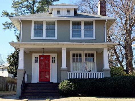 Shirley MacLaine and Warren Beatty's Childhood Home For Sale | hookedonhouses.net American Four Square House, Four Square Homes, Square House Plans, American Foursquare, Small Craftsman, Square House, Wraparound Porch, Stucco Homes, Shirley Maclaine