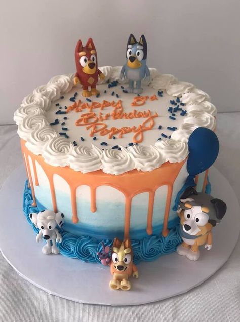 Bluey Birthday Cake Duck, Bluey Cake Ideas Smash Cake, Bluey Cupcake Pull Apart, Bluey Birthday Sheet Cake Ideas, Bluey Birthday Duck Cake, Bluey 4th Birthday Cake, Bluey Cake And Cupcakes, Bluey First Birthday Cake, Bluey Birthday Cake Simple