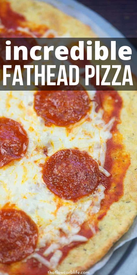 Classic Pizza Dough Recipe, Fathead Pizza Dough, Pizza Chaffle, Low Sugar Dinners, Dolce Poche Calorie, Fathead Pizza, Healthy Low Fat Recipes, Chaffle Recipe, Healthy Low Carb Snacks