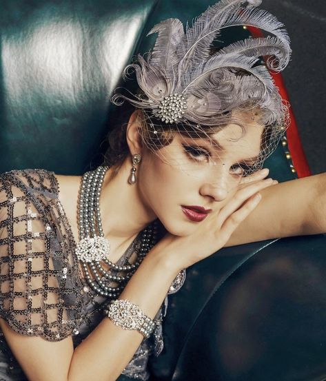 Roaring 20s Make Up, 1920s Fashion Aesthetic, Roaring 20s Photoshoot, 20's Makeup, Gatsby Photoshoot, 1920s Photoshoot, 1920 Jewelry, 20s Jewelry, Gatsby Outfit