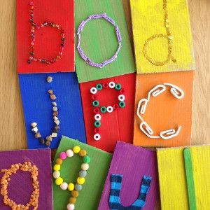 Touch 'n Learn Alphabet Cards are a brilliant way to teach letters through both touch and sight. I LOVE THIS IDEA as preschool kids' crafts! Diy Sensory Board, Learn Alphabet, Alphabet Crafts, Teaching Letters, Letter Activities, Educational Activities For Kids, Alphabet Cards, Homemade Toys, Alphabet Preschool