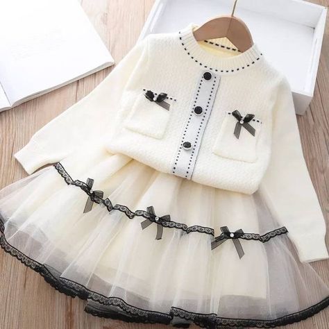 Outfit Cream, Toddler Princess Dress, Cream Outfit, 2 Piece Outfit, Kids Fashion Dress, Outfit Winter, Girls Clothing Sets, Girls Toddler