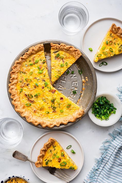 This easy cottage cheese quiche is creamy, cheesy and packed with tons of flavor. It's the perfect high-protein option for breakfast, brunch, lunch or dinner. Cottage Cheese Quiche, Cheese Quiche Recipe, Cottage Cheese Breakfast, Best Egg Recipes, Pregnancy Eating, Sweet Potato Kale, Brunch Bread, Fruit Salad Easy, Cheese Quiche