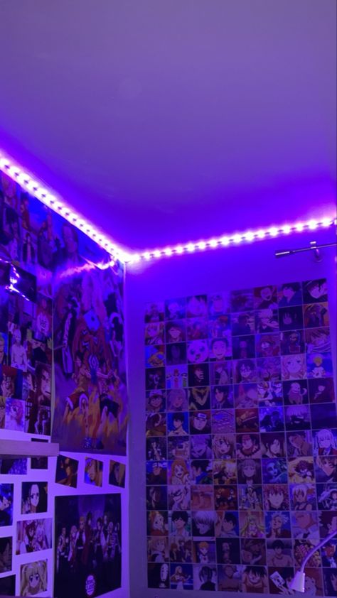 Anime Theme Room Ideas, One Piece Room Decor Anime, One Piece Room Ideas Anime, Naruto Room Ideas, Otaku Girl Aesthetic, Anime Room Ideas Bedrooms, Naruto Room, One Piece Room, Wallpaper For Walls Interiors