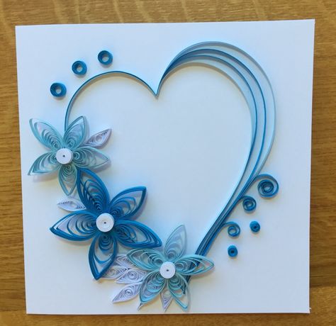 Paper Quilling Valentine Cards, Valentine Quilling Ideas, Quilling Valentine Cards, Quilled Valentine Cards, Quilling Love, Quilling Valentine, Quilling Hearts, Diy Quilling Crafts, Quilling Flower Designs