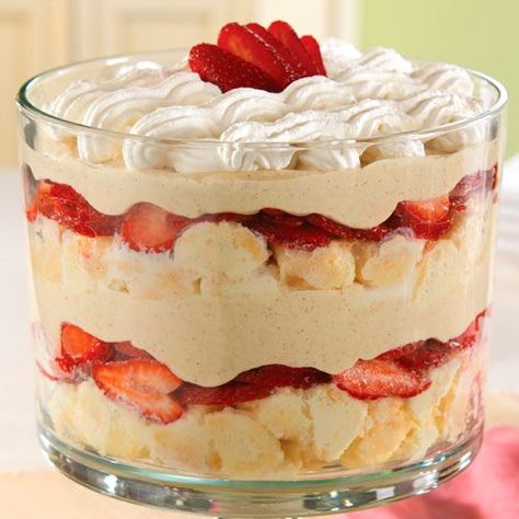 Strawberry-Coconut Tres Leches Trifle - The Pampered Chef® Tres Leches Trifle, English Trifle, Mexican Cake, Condensed Milk Cookies, Trifle Recipes, Mexican Desserts, Trifle Bowl, Pampered Chef Recipes, Trifle Desserts