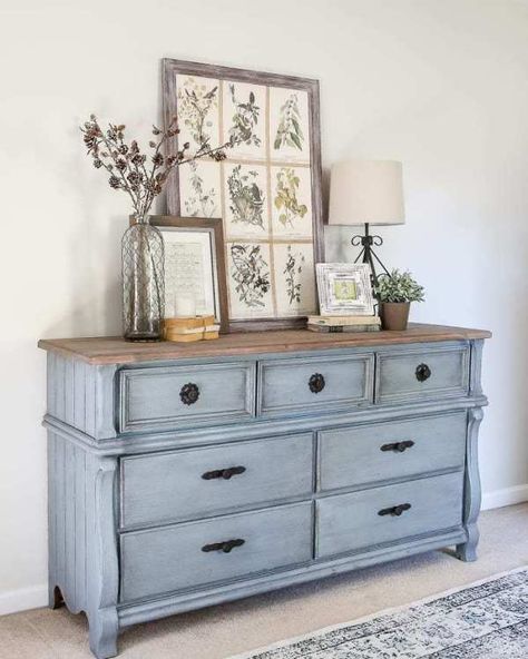 French Blue Dresser Makeover | blesserhouse.com - An orange wood thrifted dresser gets a French blue makeover using Fusion Mineral Paint in Champness and Homestead House Wax in Espresso. Blue Dresser, Painted Bedroom Furniture, Rv Interior, Dresser Makeover, Distressed Furniture, Furniture Renovation, Farmhouse Furniture, Refurbished Furniture, Furniture Layout