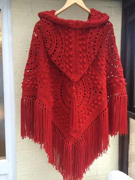 Pola Rok, Poncho Patterns, Crocheted Shawl, Crochet Poncho Free Pattern, Poncho Crochet, شال كروشيه, Crocheting Ideas, Crochet Shawl Pattern Free, Crochet Poncho Patterns