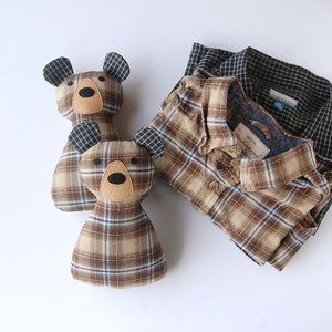 Keepsake From Old Shirt, Old Flannel Shirt Crafts, Memorial With Clothes, Bear Made From Loved Ones Shirt, Things Made From Loved Ones Clothing, Keepsake Shirt Ideas, Clothing Memory Ideas, Memory Bear Sayings, What To Make Out Of Old Shirts