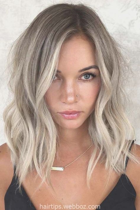 30 Hair Color, Balayage Hair Blonde Medium, Cool Ash Blonde, Winter Blonde Hair, Blonde Hair With Roots, Rambut Brunette, Ash Blonde Hair Colour, Blonde Balayage Highlights, Ash Blonde Balayage